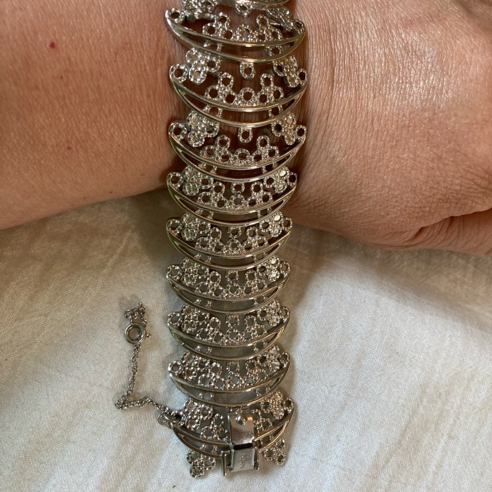 Monet Open Design Filigree Vintage Silver Tone Bracelet w/ Safety Chain - Picture 3 of 9